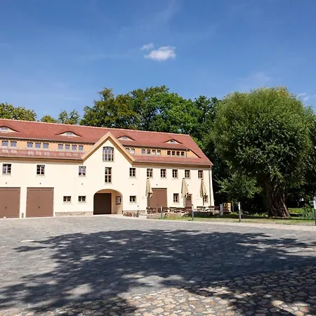 An Der Wasserburg Pansiyon Thallwitz